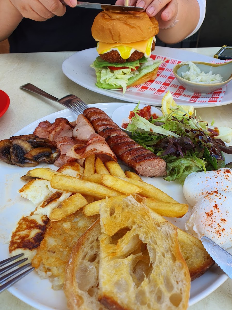 Zhilin (Kiwa) cafe