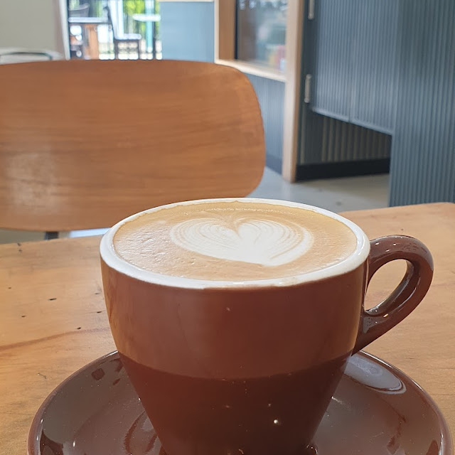 Flat White Small Size