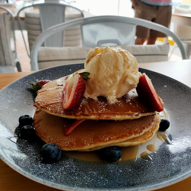 Berry Pancakes