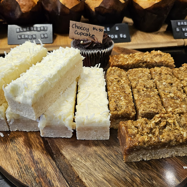 Lemon Slice and Muesli Slice