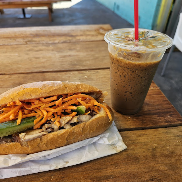Spicy Crispy Chicken Bánh MÌ