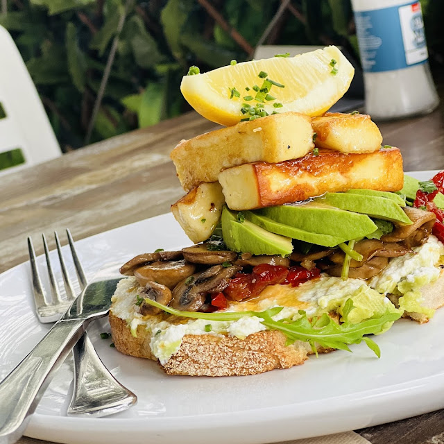 blt & Grilled Halloumi