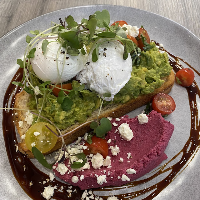 Smashed Avocado Breakfast