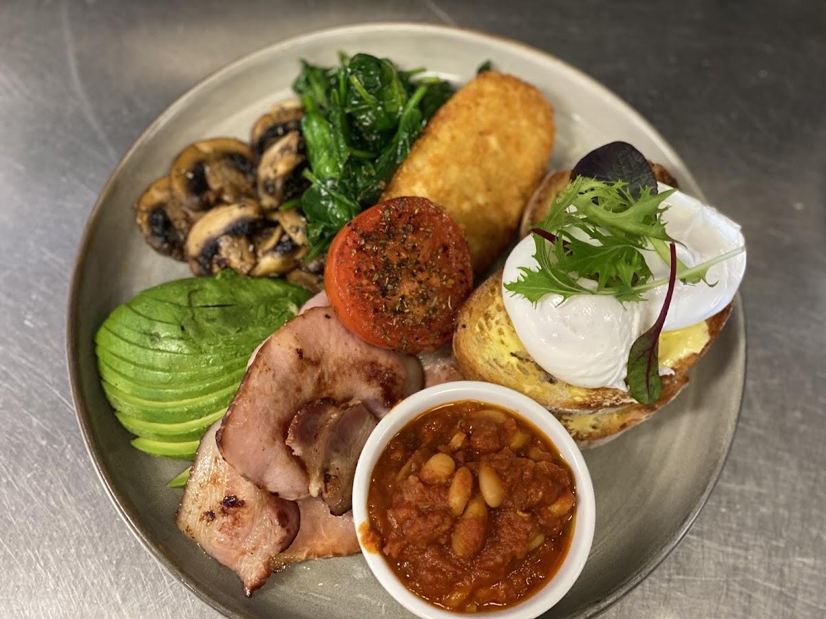 Cafe Stradina & West Street Deli