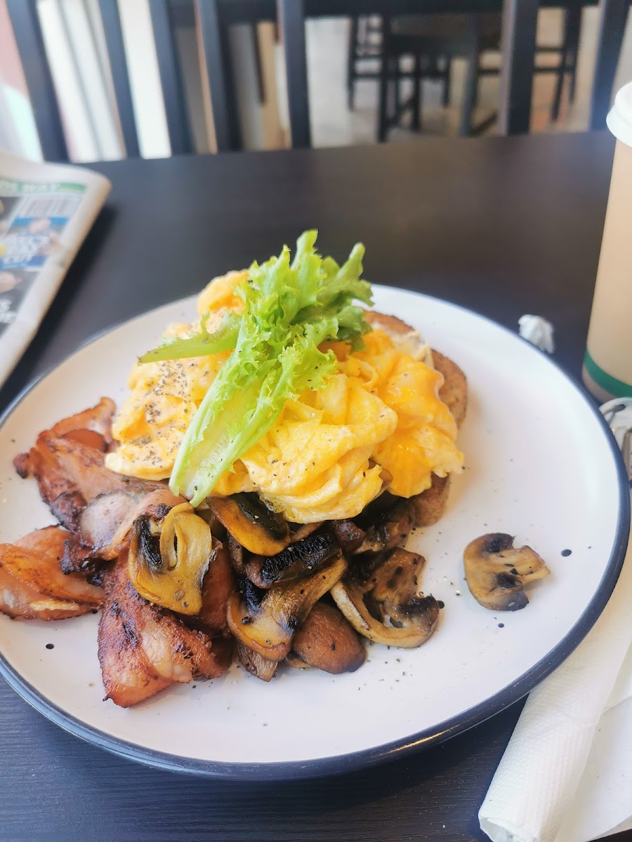 Cafe Stradina & West Street Deli