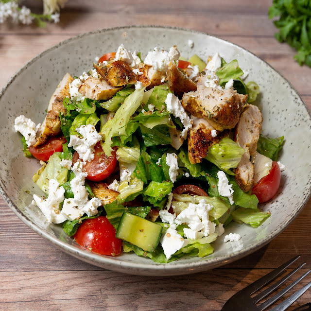 The Mighty Zeus Salad 1307kj