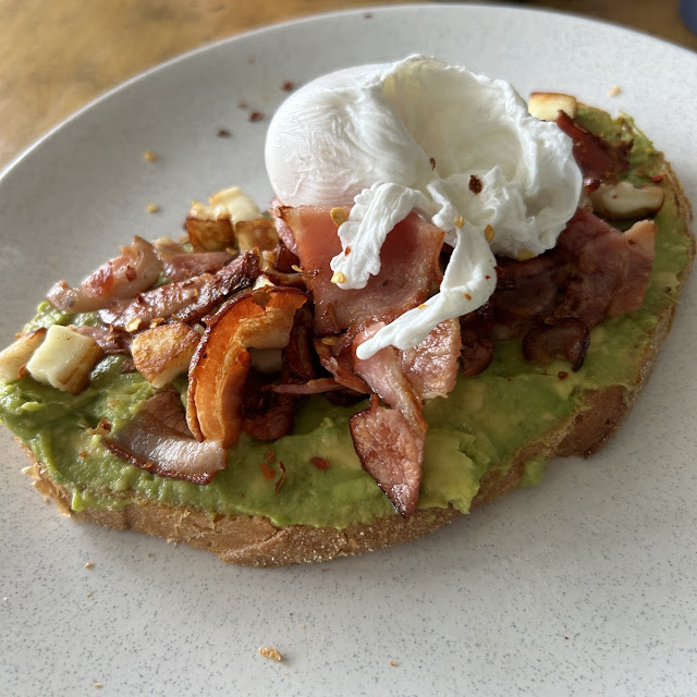 Bacon Avo Me Toast