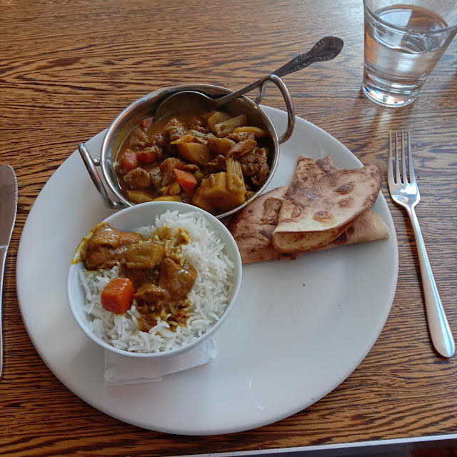 Chicken Curry and Rice with Nan Bread