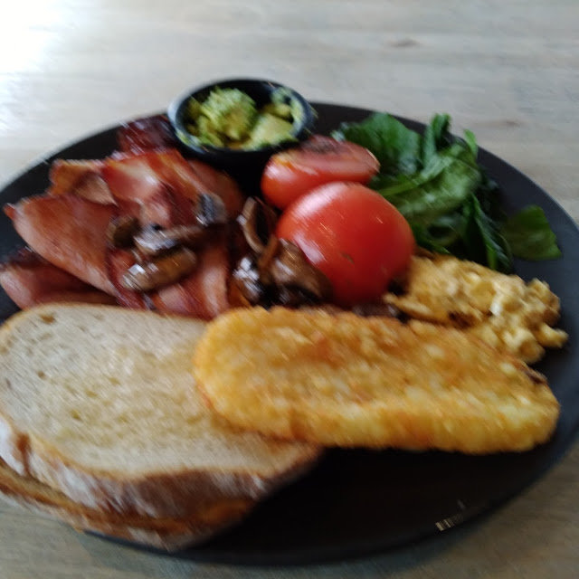 Big Breakfast with All the Trimmings