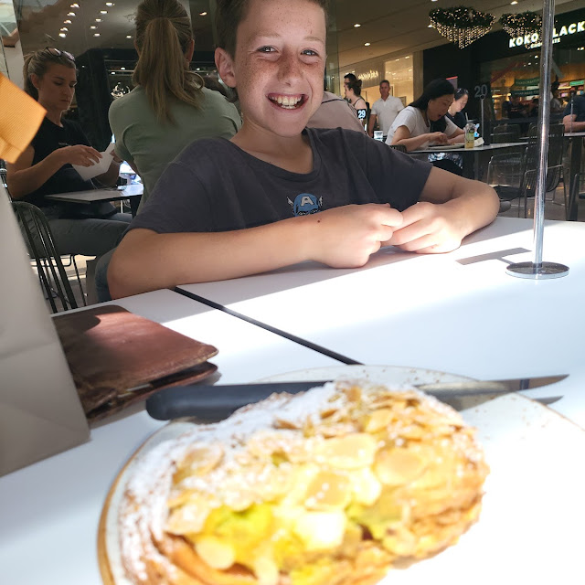 Almond Croissant