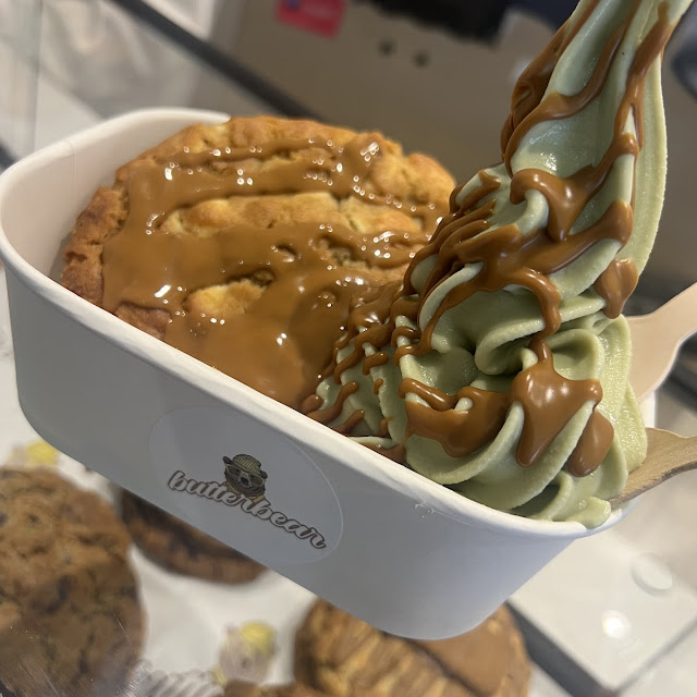 Pistachio Ice Cream and Biscoff Biscuit