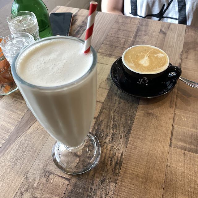 Coffee and Banana Smoothie