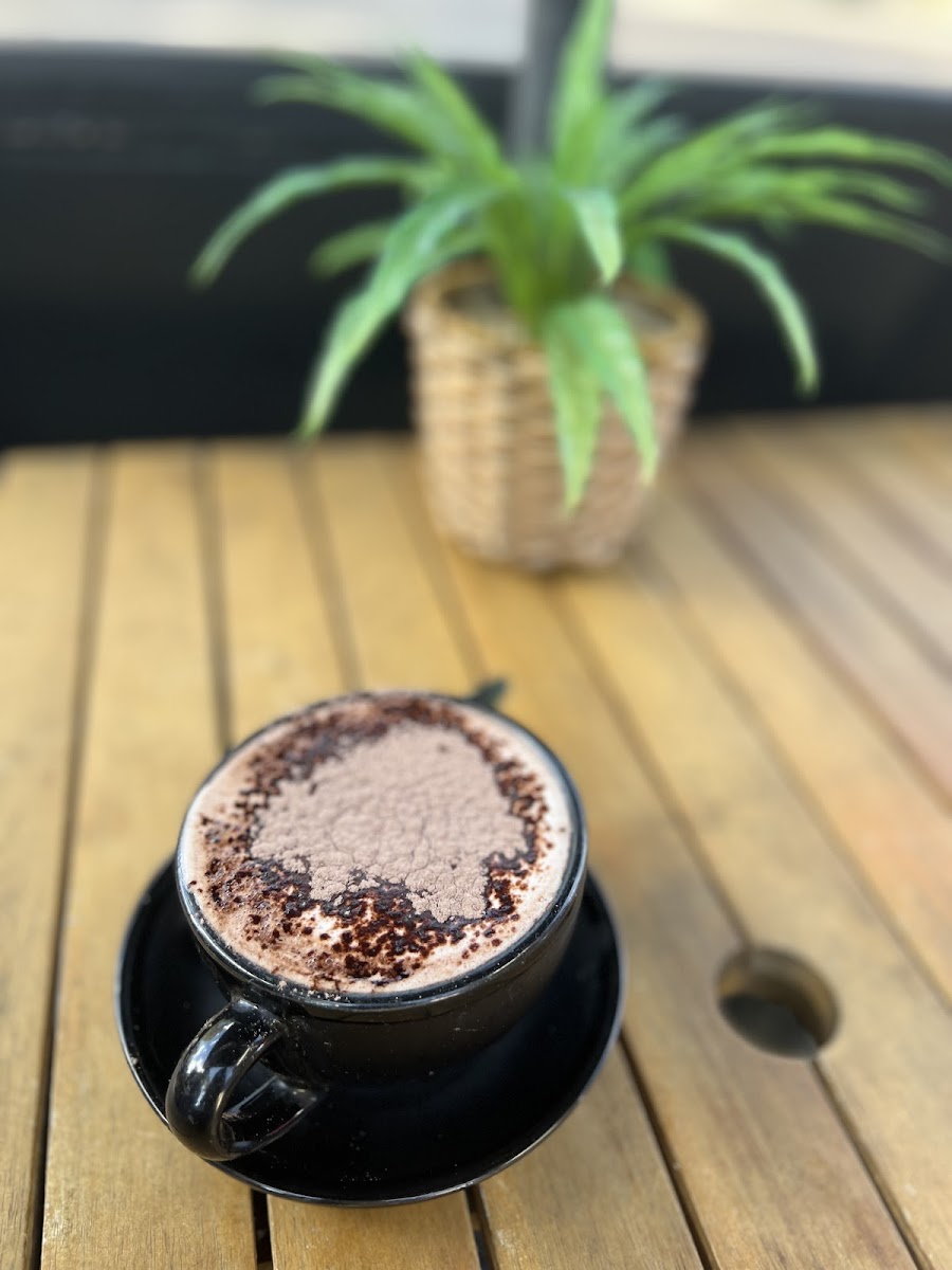 Ling’s Cafe & Store