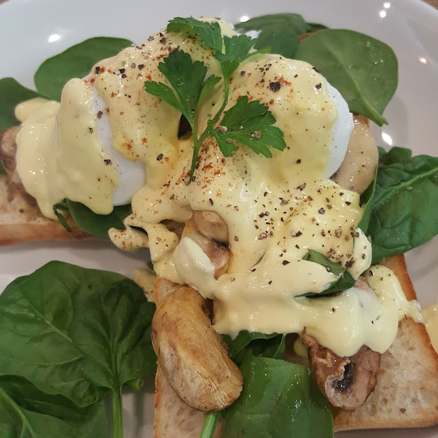 Eggs Benny - Blat