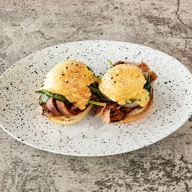 Eggs Benedict