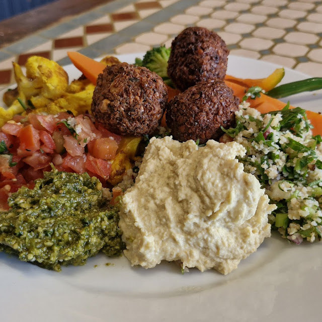 Falafel Salad