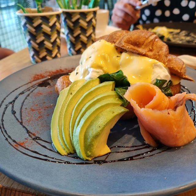 Eggs Benedict with Bacon and Avocado