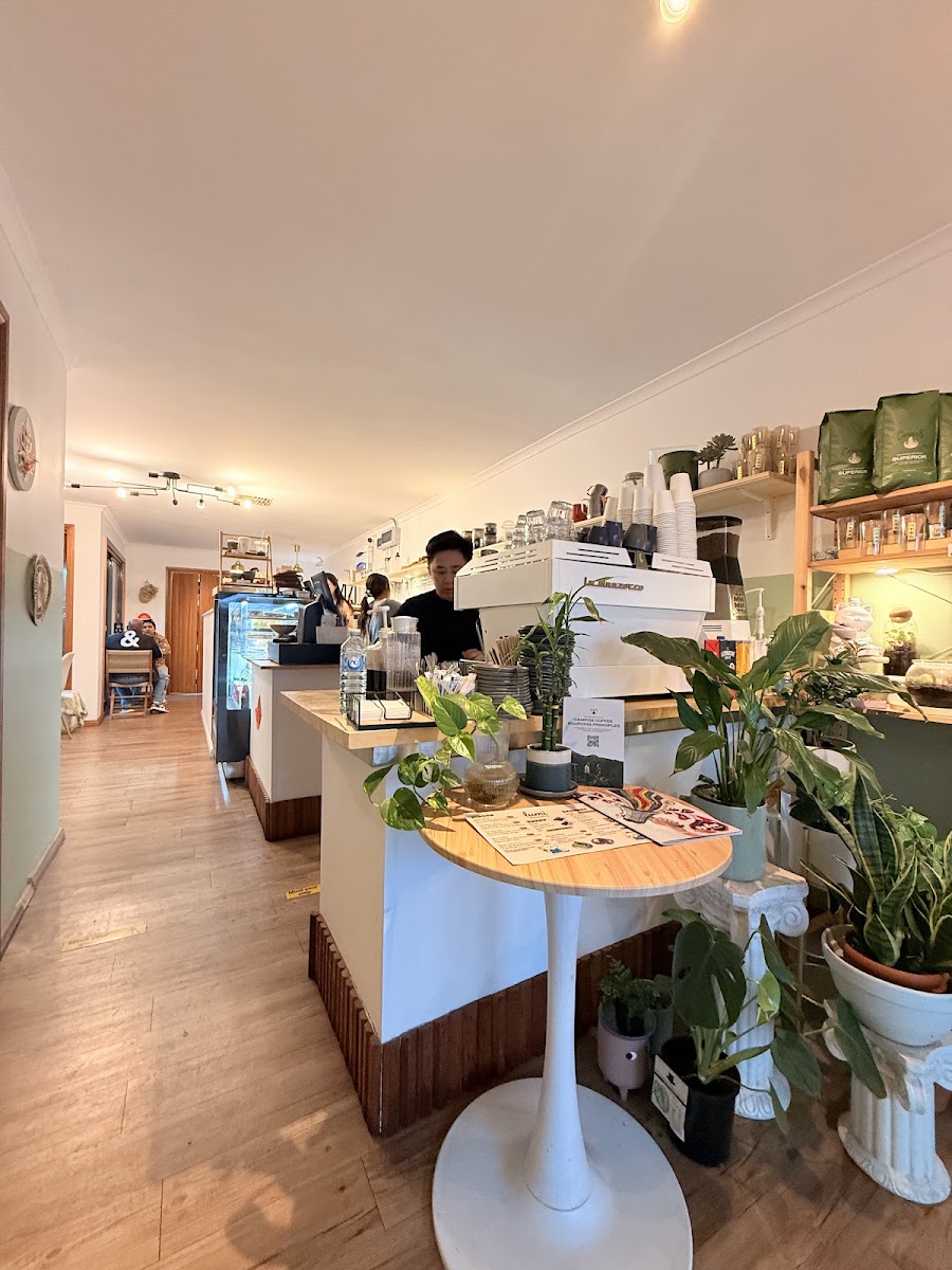 Late Mornings Cafe & Lumi Dessert Bar