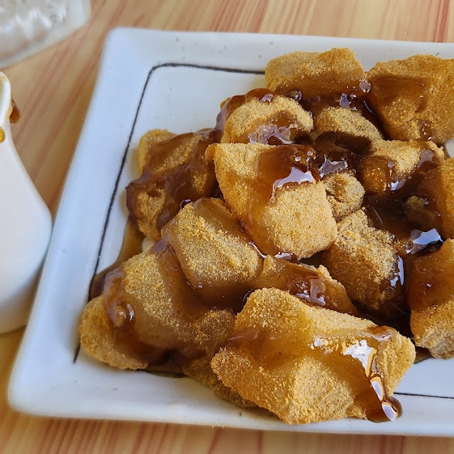 Warabi Mochi with Syrup