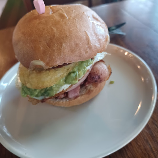 B S Brekky Burger