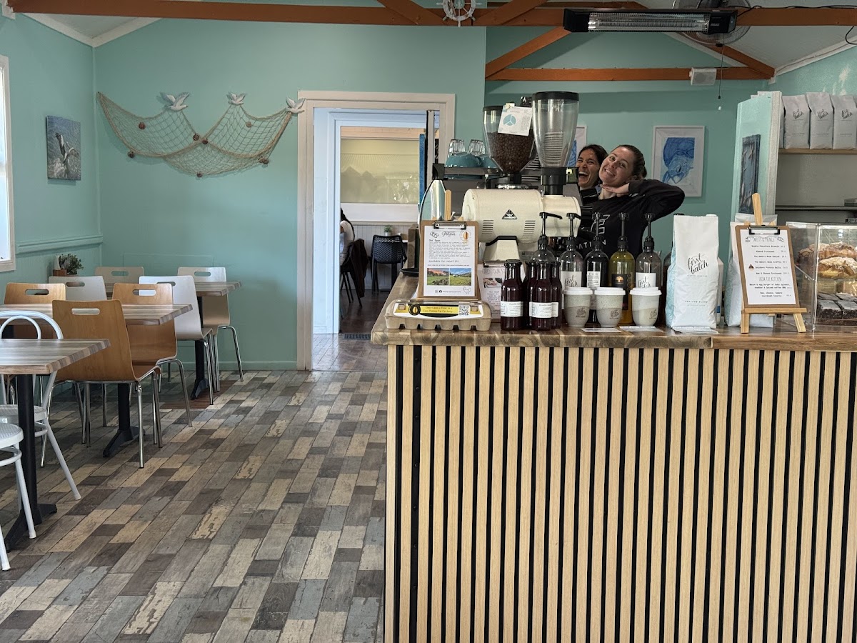 The Hungry Pelican Cafe