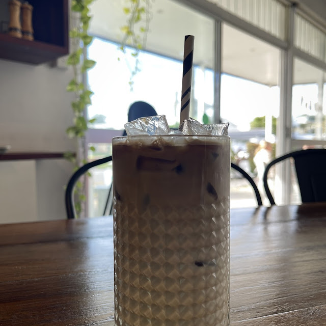 Iced Vanilla Latte