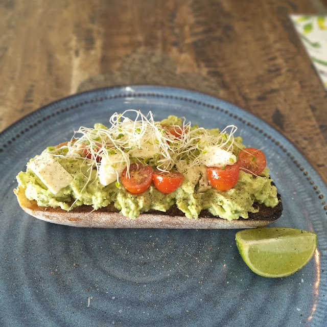 Avo Toast With
