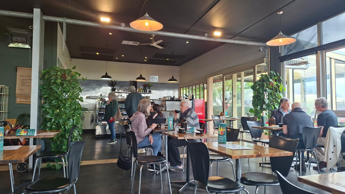 The Oaks Cafe