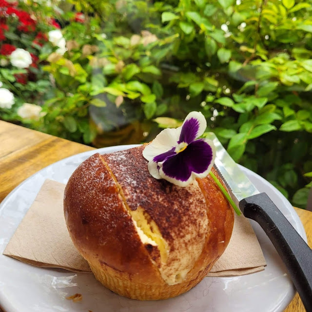 Cream Puff