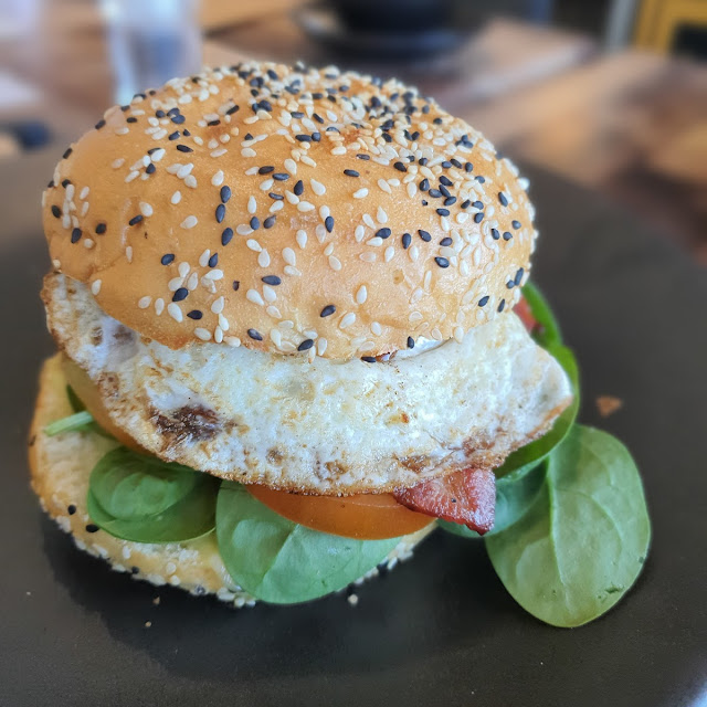 Caesar Chicken Burger