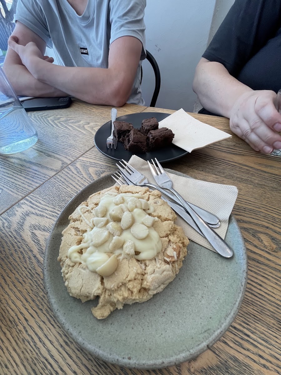 Joy of Flora Cafe (JOF Cafe)