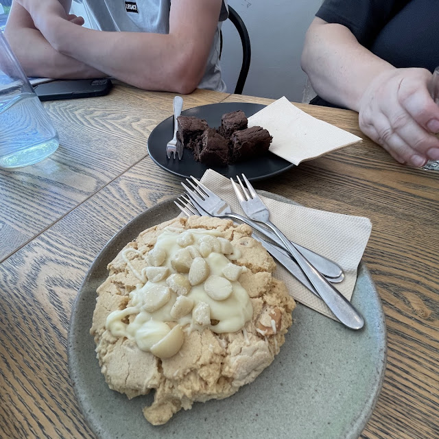 Macadamia Cookie
