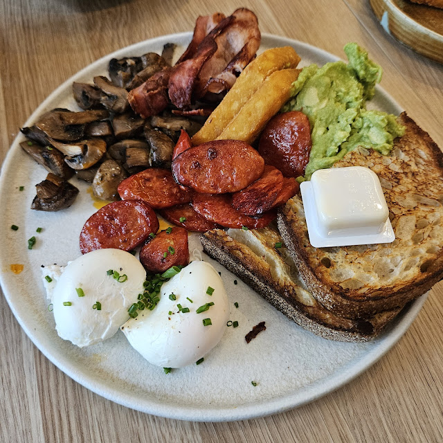 Big Breakfast