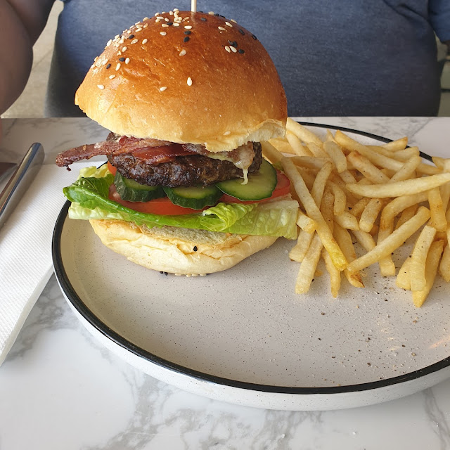 Gourmet Burger